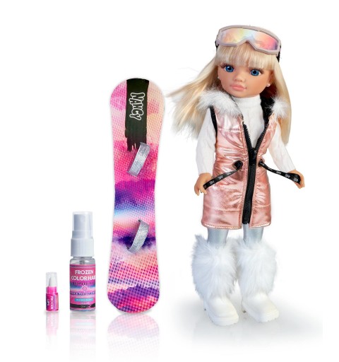 Famosa Nancy Snow Fashion