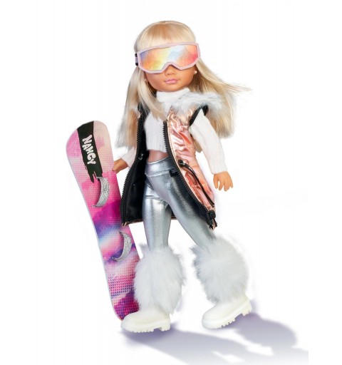 Famosa Nancy Snow Fashion