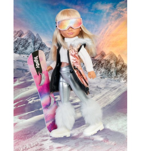 Famosa Nancy Snow Fashion