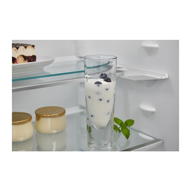 Electrolux ENS8TE19S fridge-freezer Freestanding 601 L E White