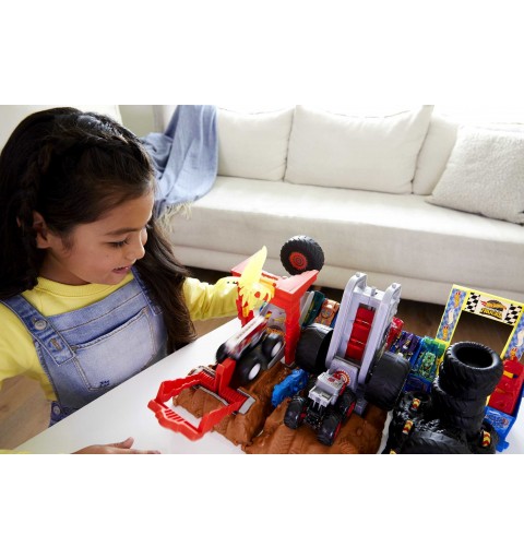 Hot Wheels Monster Trucks Arena Smashers 5-Alarm Crash Challenge Playset