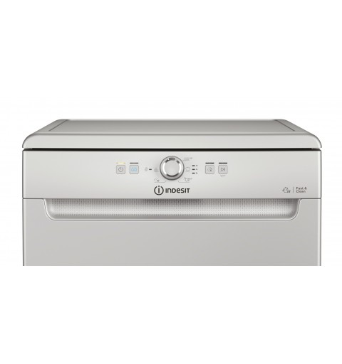 Indesit D2F HK26 S Independiente 14 cubiertos E