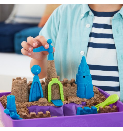 Kinetic Sand , Deluxe Beach Castle Playset with 2.5lbs of Beach Sand, includes Molds and Tools, Sensory Toys for Kids Ages 5+