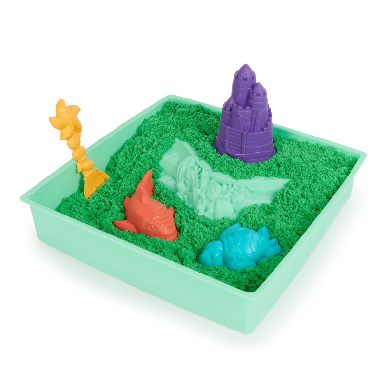 Kinetic Sand SABLE MAGIQUE - COFFRET CHÂTEAU BAC À SABLE 454 G + 4 ACCESSOIRES - Sculptez à l'Infini ce Sable à Modeler comme