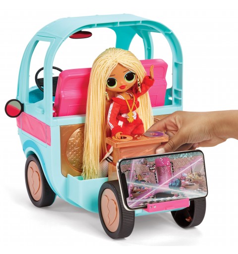 L.O.L. Surprise! Glam N' Go Camper Doll camper