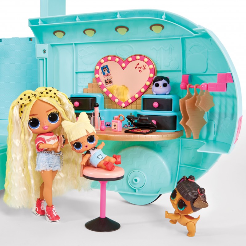 L.O.L. Surprise! Glam N' Go Camper Doll camper