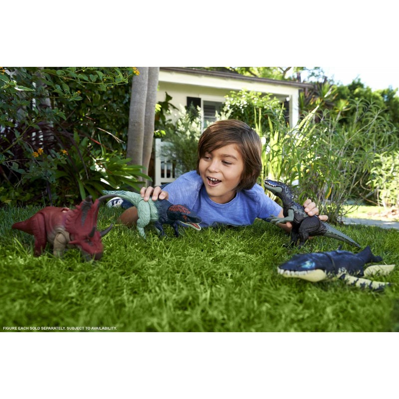 Jurassic World Dino Trackers Figures Assorted