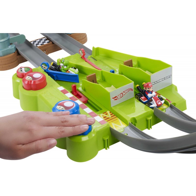 Hot Wheels Mario Kart Circuit Track Set