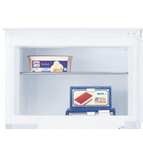 Candy CTM516EW frigorifero con congelatore Da incasso 242 L E