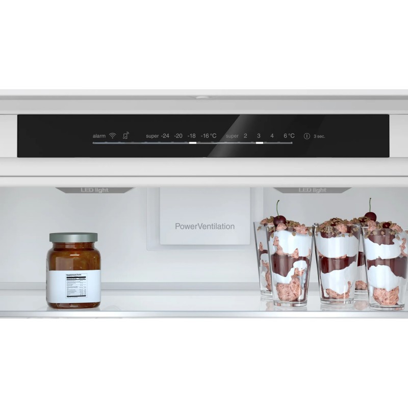 Bosch Serie 4 KBN96ADD0 Kühl- und Gefrierkombination Integriert 381 l D Weiß