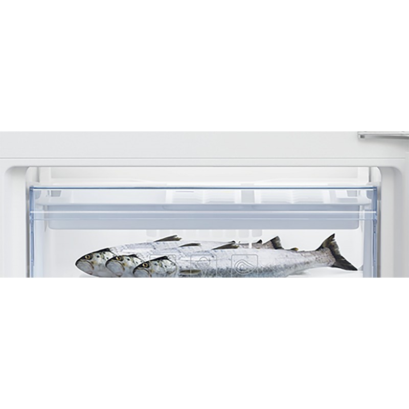 Beko BCSA285K4SN frigorifero con congelatore Da incasso 271 L E Bianco