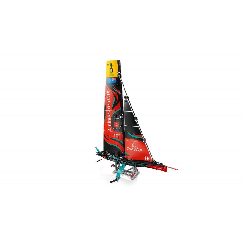 LEGO Yacht Emirates Team New Zealand AC75