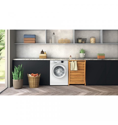 Hotpoint NFR79W IT washing machine Front-load 9 kg 1400 RPM White