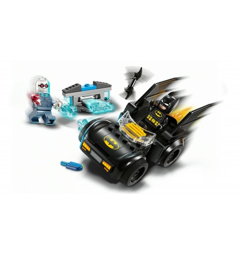 LEGO Batman™ y Batmóvil vs. Mr. Freeze™