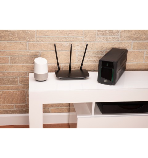 APC Easy UPS gruppo di continuità (UPS) A linea interattiva 0,9 kVA 480 W 4 presa(e) AC