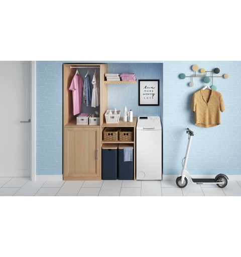 Indesit BTW B7251P IT Waschmaschine Toplader 7 kg 1200 RPM Weiß