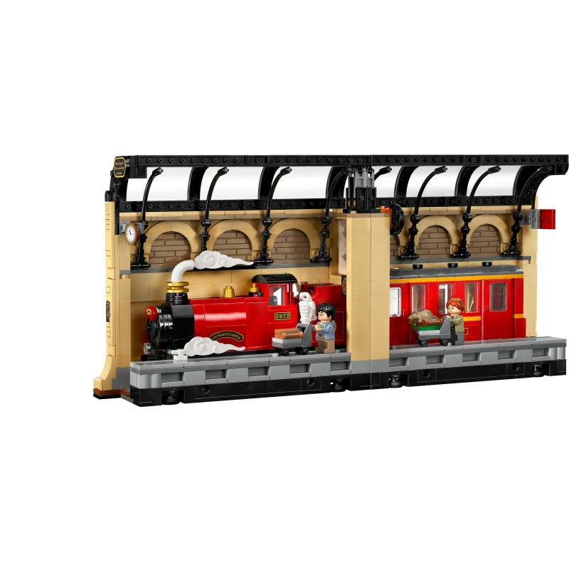 LEGO Book Nook Hogwarts™ Express