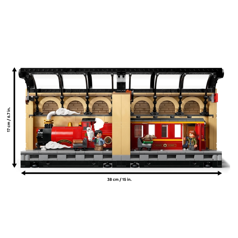 LEGO Book Nook Hogwarts™ Express