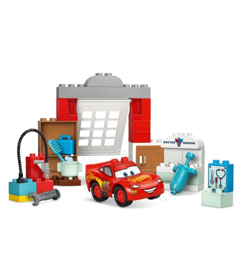 LEGO Visita de McQueen al Taller de Doc