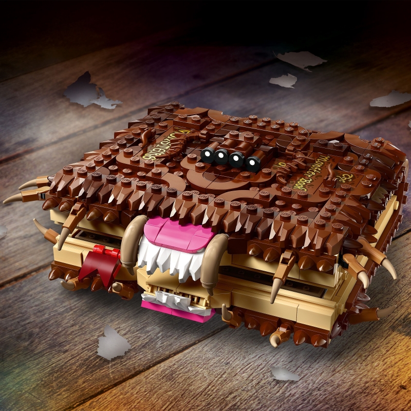 LEGO Chomping Monster Book of Monsters