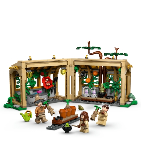 LEGO Harry Potter Hogwarts™ Castle Herbology Class
