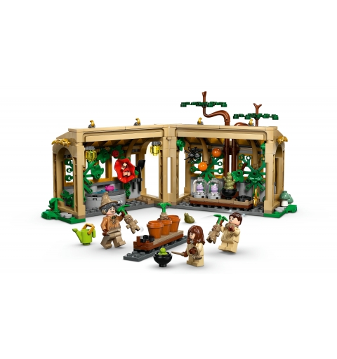 LEGO Harry Potter Hogwarts™ Castle Herbology Class