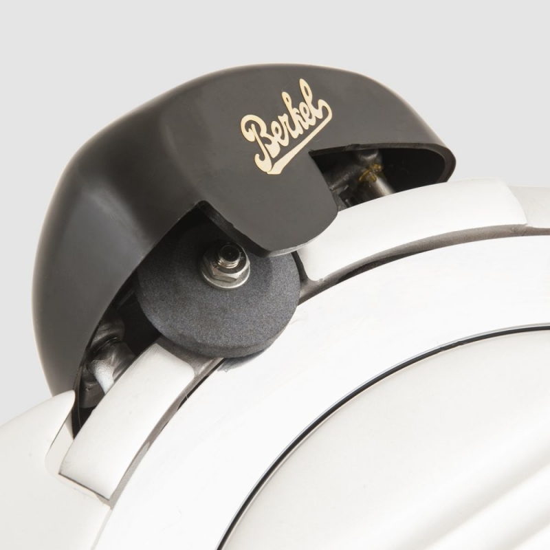 Berkel Red Line 250 slicer Electric Red, Silver Stainless steel