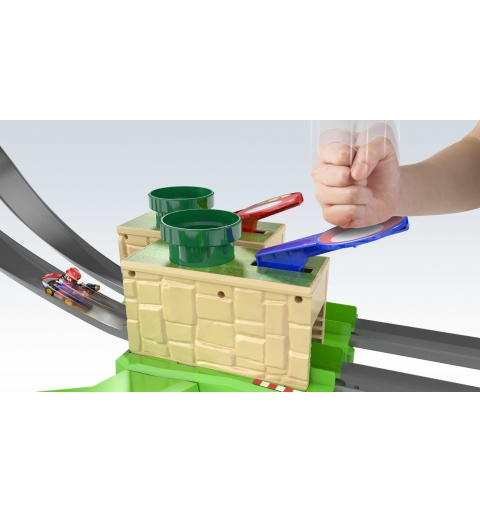 Hot Wheels Mario Kart Circuit Lite Track Set