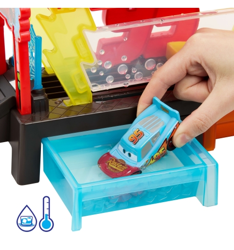 Disney Pixar Cars Disney and Pixar Cars Color Changers Race Ready Car Wash Playset & Color Changing Lightning McQueen