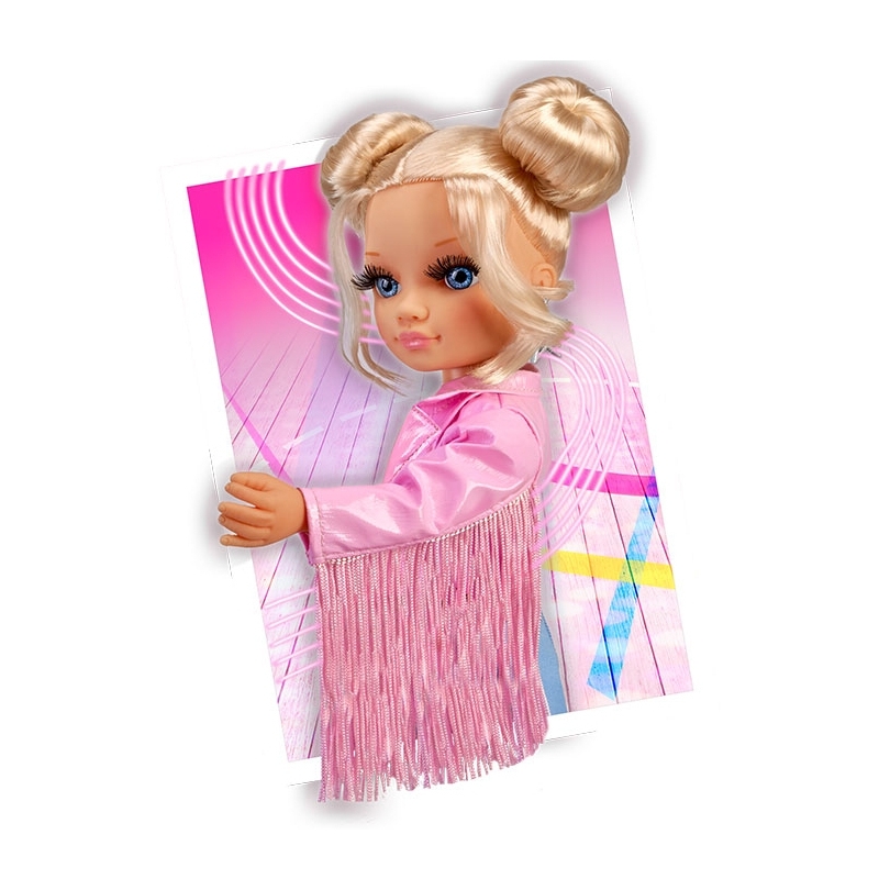 Famosa NAC22000 doll