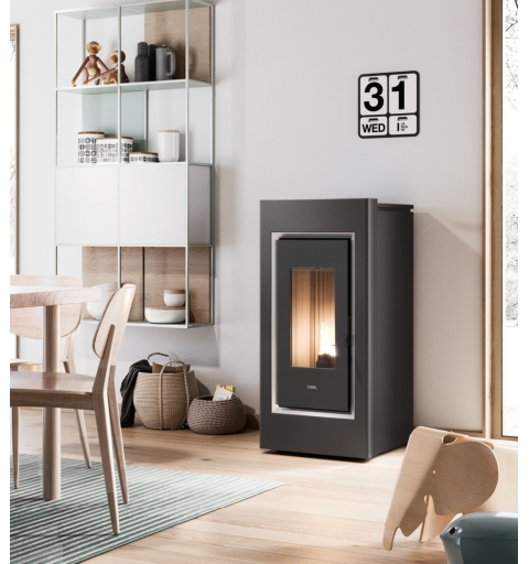 Cadel Prince 11 Freestanding Pellet Black, White
