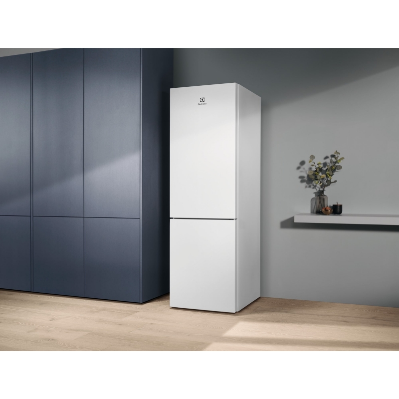 Electrolux LNT5ME32W1 Frigocongelatore Serie 600 TwinTech® Total No Frost 186 cm