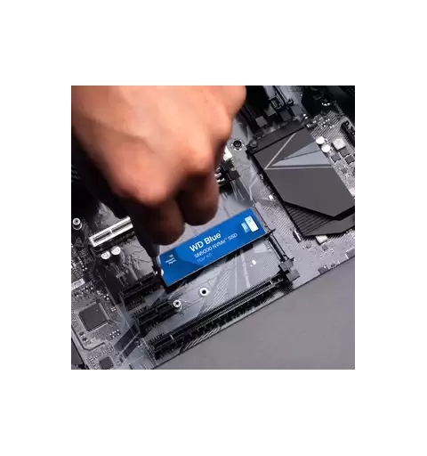 Western Digital WDS200T4B0E drives allo stato solido 2 TB M.2 PCI Express 4.0 NVMe