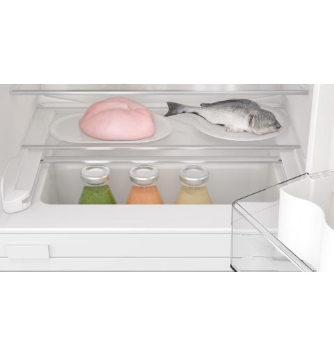 Bosch Serie 4 KUL22VFD0 combi-fridge Undercounter 110 L D White