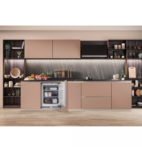 Hotpoint Ariston Congelatore verticale HABUFZ011