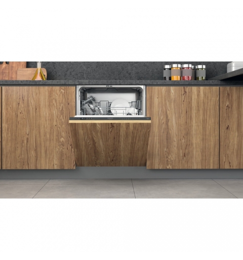 Hotpoint H2I HKD526 Fully built-in 14 place settings