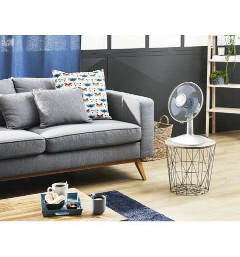 Rowenta Essential+ VU2330 Essential +, Ventilatore da Tavolo, 3 Velocità, Silenziosità 46 dBA, Design compatto, Flusso d’aria