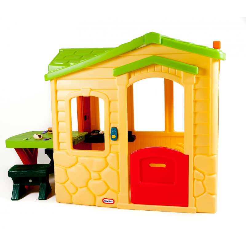 Little Tikes Picnic on the Patio Playhouse - Natural