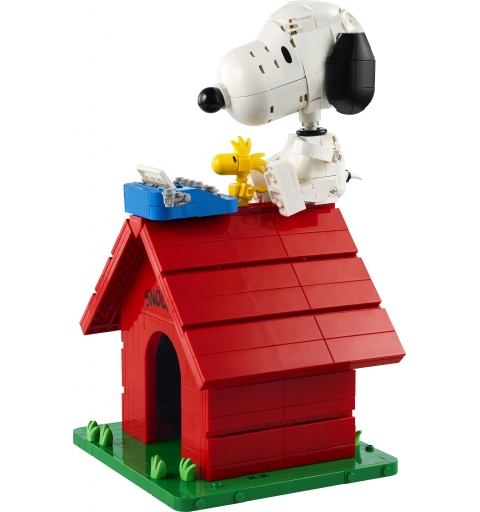 LEGO Ideas Peanuts Snoopy's Doghouse