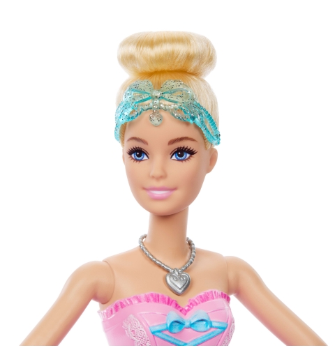 Barbie in Der Nussknacker, Puppe Clara mit Tutu und Ballerina-Zubehör