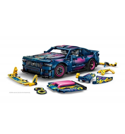 LEGO Technic 42236 Auto Ford Mustang GT Custom Garage GT, Giocattolo con Motore V8, Sterzo HOG, Parti Intercambiabili, da 10+