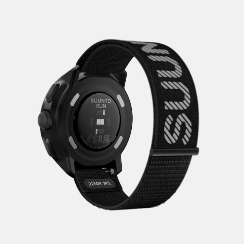 Suunto Run 3,35 cm (1.32") AMOLED 46 mm Numérique 466 x 466 pixels Écran tactile Noir GPS (satellite)