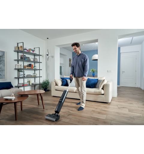Hoover HW300 011 2-in-1 stick vacuum Battery Dry&wet HEPA Bagless 0.5 L 220 W Black, Silver