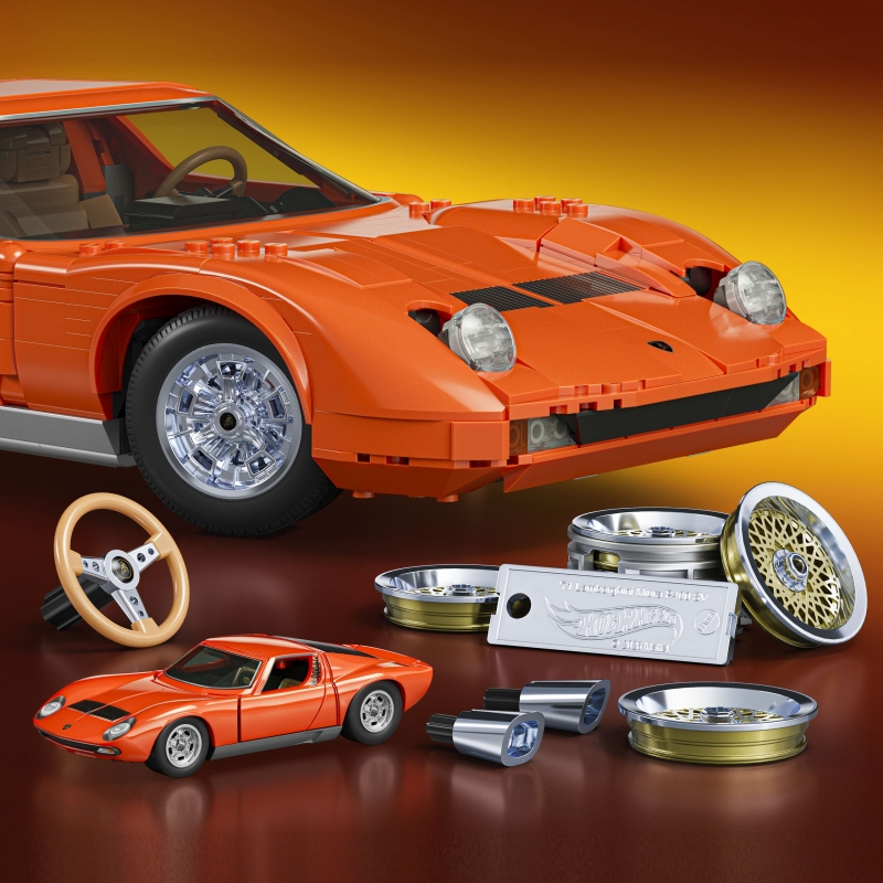 Mattel Brick Shop Hot Wheels ’71 Lamborghini Miura P400 SV Bauspielzeugset (1523 Teile), für Sammler